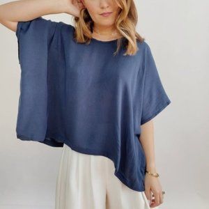 NWT Flowy Top Sustainably Made
